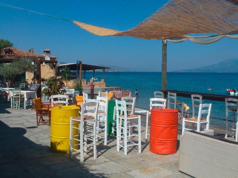 Paris Beach Hotel Iréo Kültér fotó